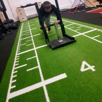 Pavimento fitness da 15 mm Giardino di ginnastica erba artificiale per palestra Marrone misura 3/16 pollici Durable