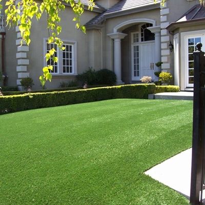 SPU rivestimento di erba artificiale verde naturale morbida per giardino esterno sfondo paesaggio