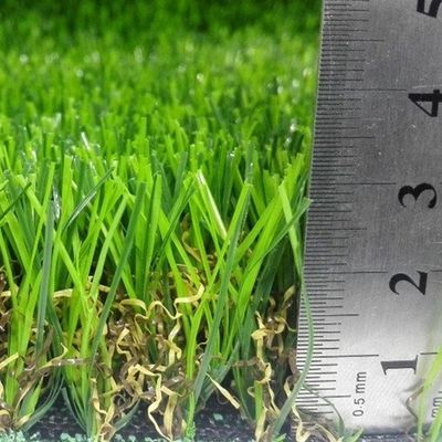 SPU rivestimento di erba artificiale verde naturale morbida per giardino esterno sfondo paesaggio