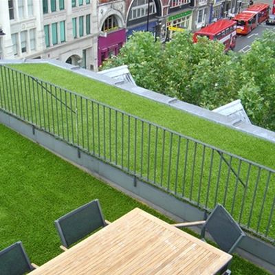 8204 Tappeto di plastica per l'erba La soluzione definitiva per l'arredamento e l'arredamento dei giardini